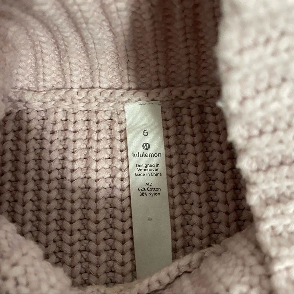 Lululemon Bring the‎ Cozy Turtleneck Sweater Pink